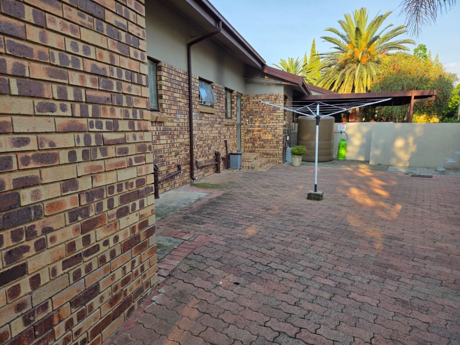 4 Bedroom Property for Sale in Heuwelsig Free State